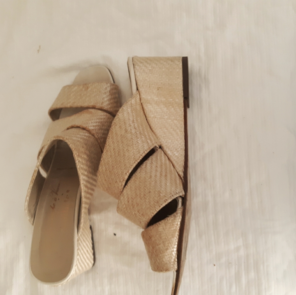 ITALIAN Woven Wedge